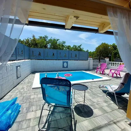 בית נופש House House *