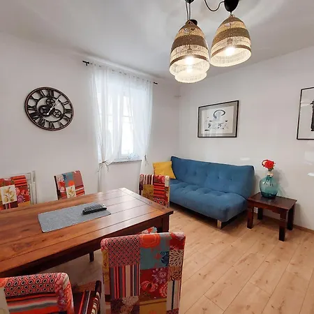 Vakantiehuis House House *