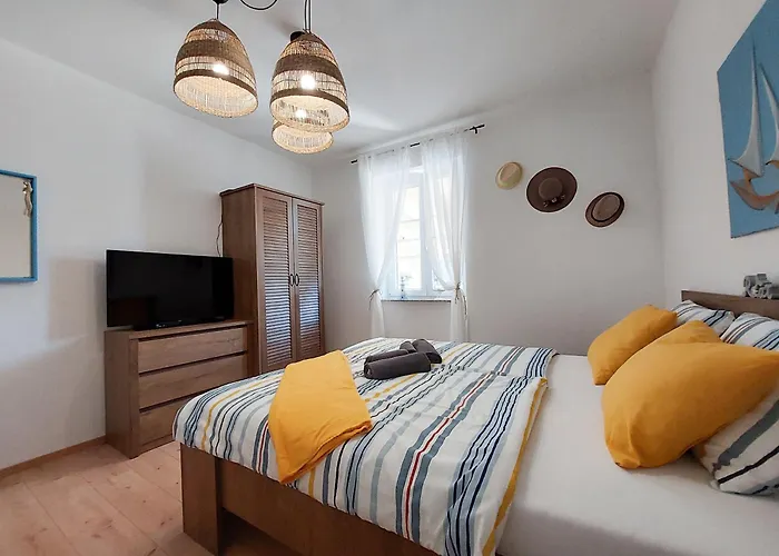 Vakantiehuis House House *